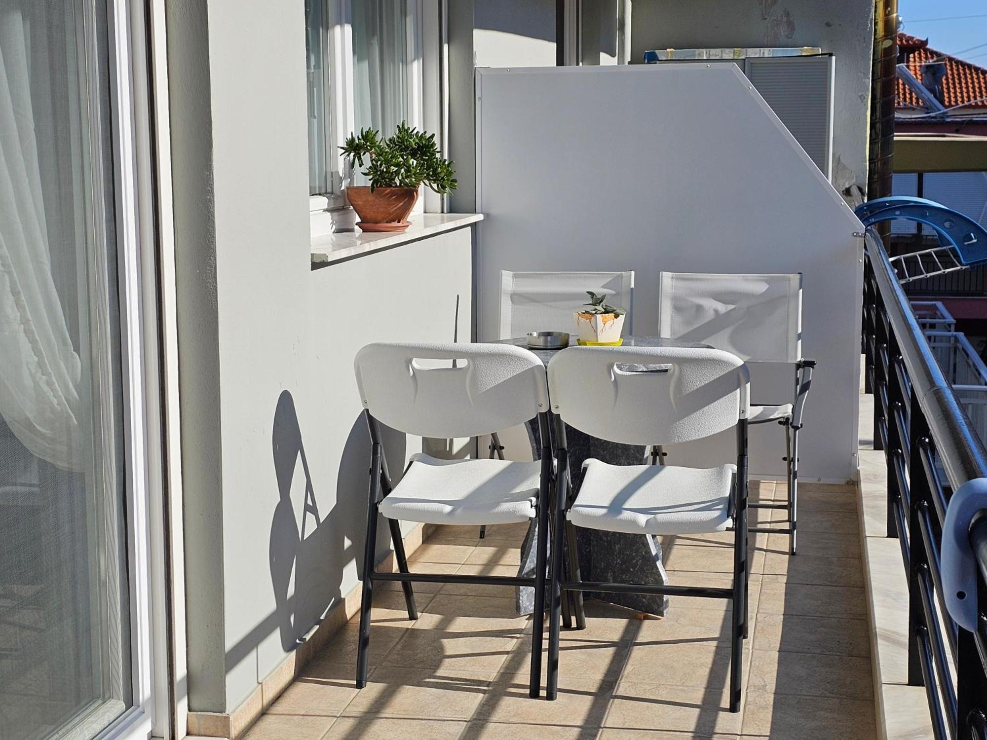Tania Apartments Leptokaryá Eksteriør bilde